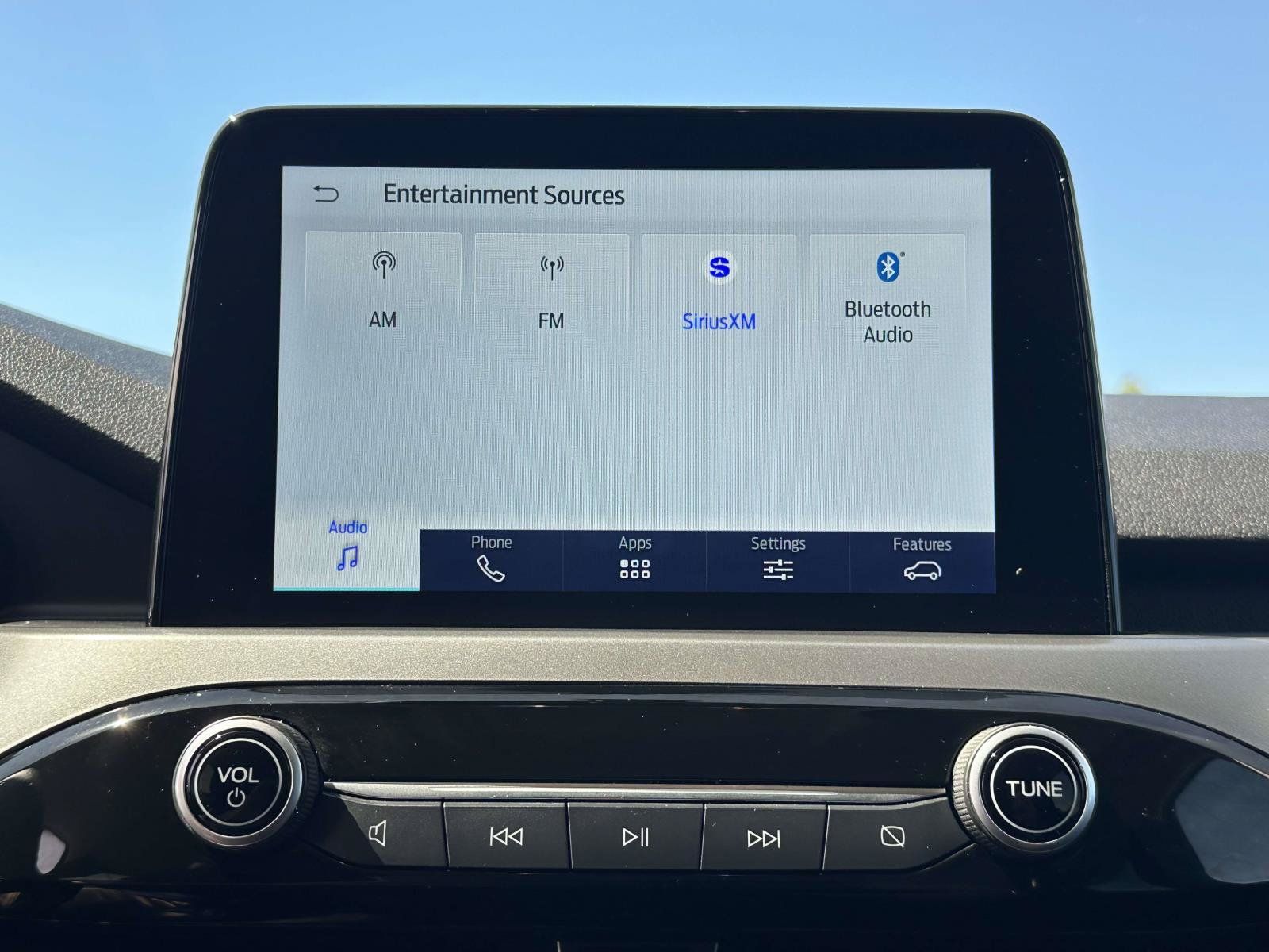 Certified 2025 Ford Escape Active AWD/4WD image 9