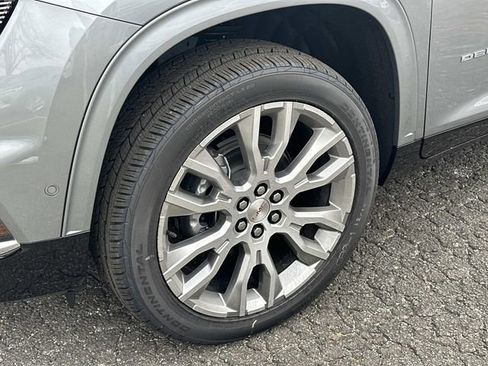 New 2026 GMC Acadia Denali w/ Super Cruise Package FWD image 7