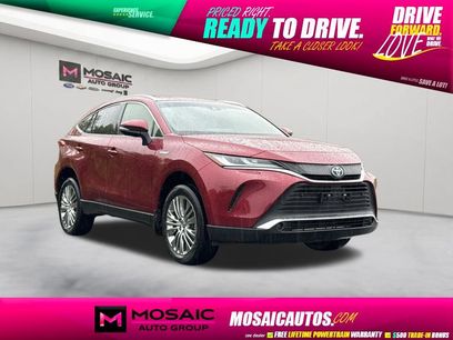 Used 2021 Toyota Venza XLE w/ Softex Package