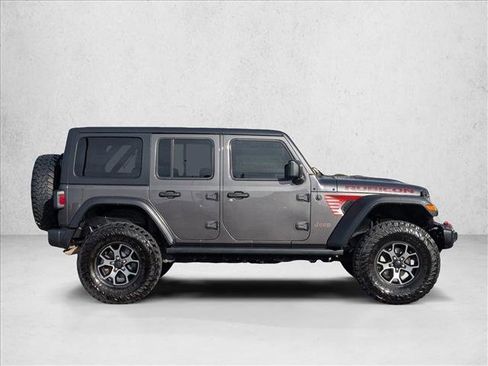 Used 2018 Jeep Wrangler Unlimited Rubicon w/ Cold Weather Group image 4