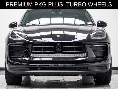 Used 2022 Porsche Macan AWD/4WD image 8