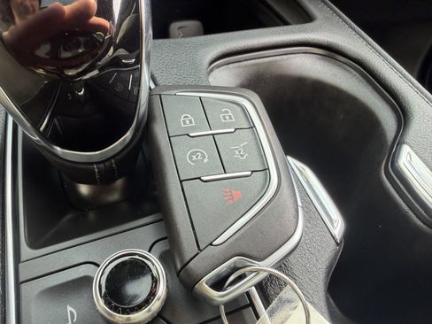 Used 2025 Cadillac XT4 Sport image 46