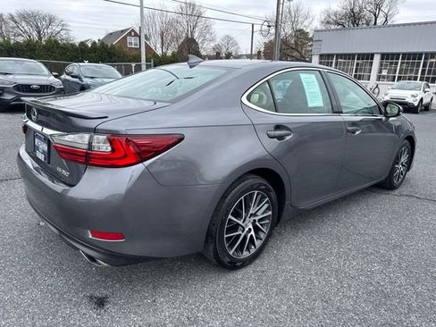 Used 2017 Lexus ES 350 350 w/ Navigation System Package image 5