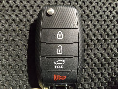 Used 2019 Kia Optima LX FWD image 32