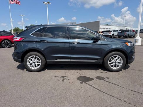 Used 2024 Ford Edge SEL w/ Convenience Package AWD/4WD image 4