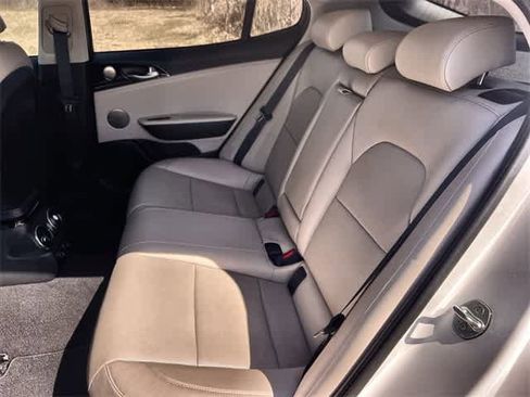 Used 2019 Kia Stinger Premium image 14
