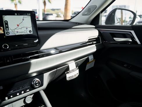 New 2025 Mitsubishi Outlander ES image 53