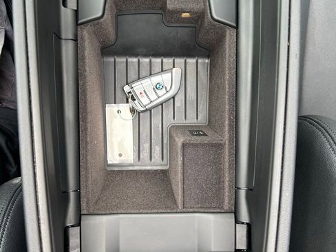 Used 2020 BMW 530i xDrive image 44