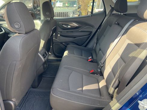 Used 2022 GMC Terrain SLE w/ Driver Convenience Package image 15