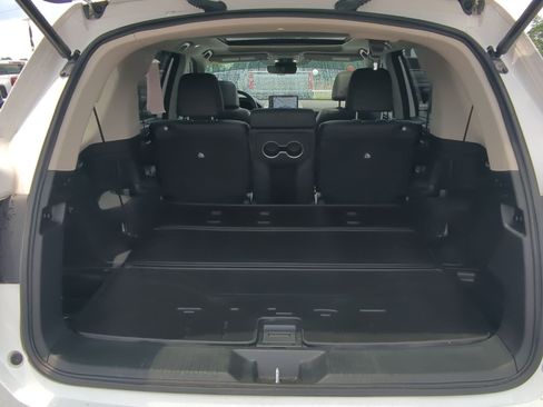 Used 2024 Honda Pilot Touring image 24