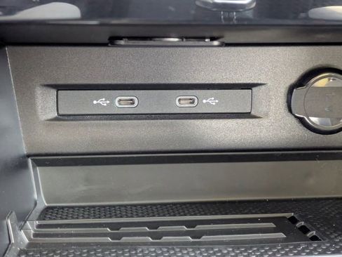 New 2026 Volkswagen Taos SE image 23