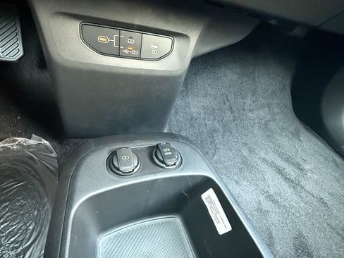 New 2025 Kia EV6 Wind image 23