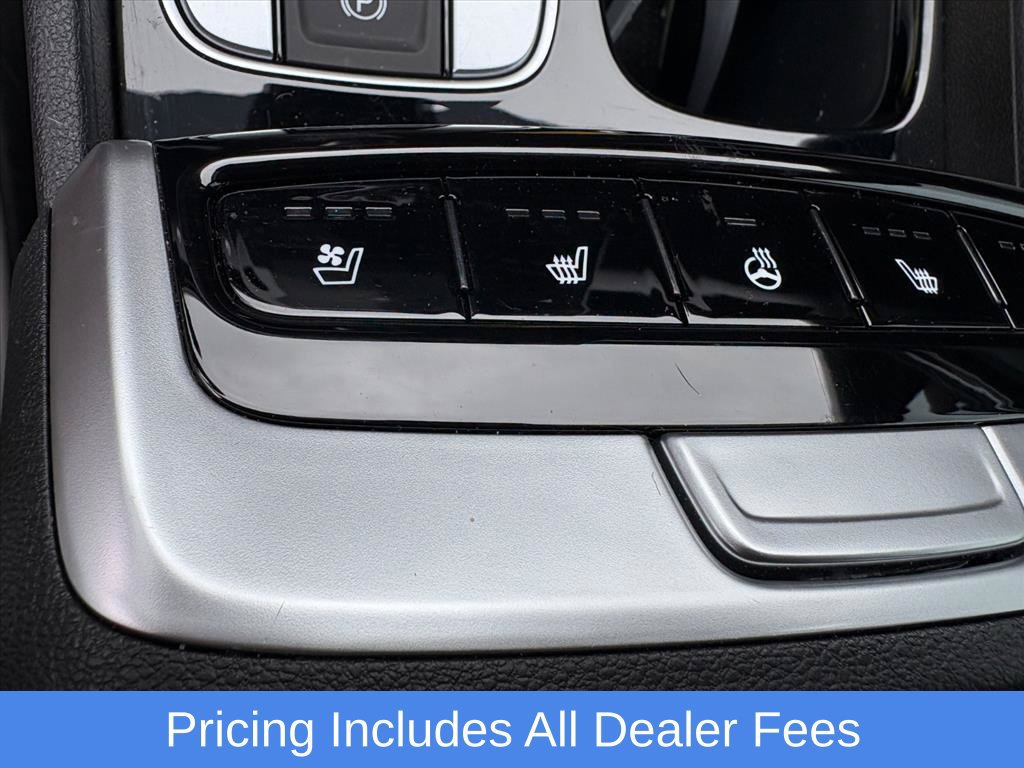 Used 2024 Hyundai Santa Cruz Limited AWD/4WD image 13