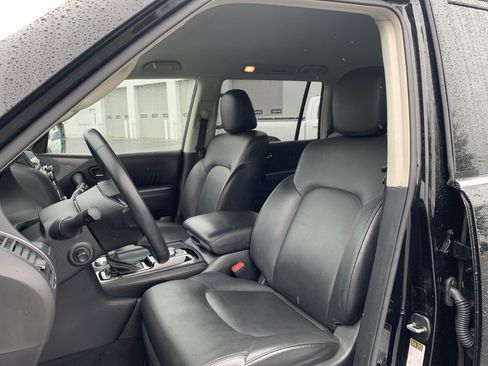 Used 2021 Nissan Armada SV AWD/4WD image 16