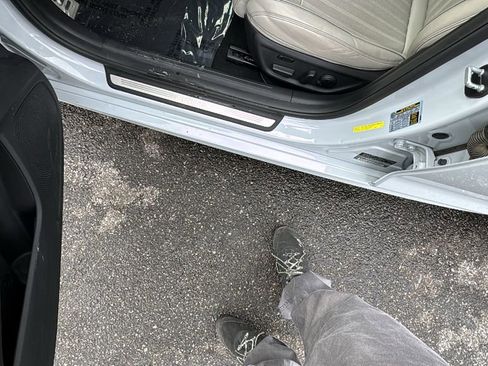 Used 2022 Genesis G70 3.3T w/ Sport Advanced Package image 19