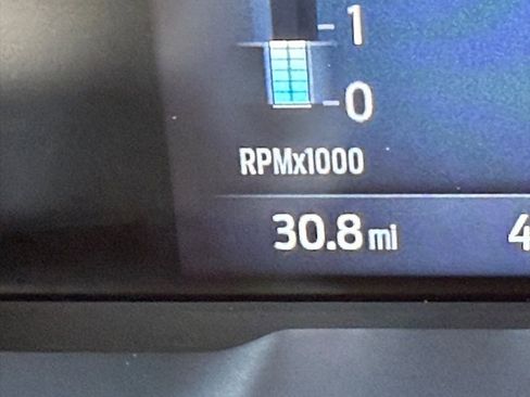 Certified 2025 Ford Maverick XLT w/ XLT Luxury Package image 27