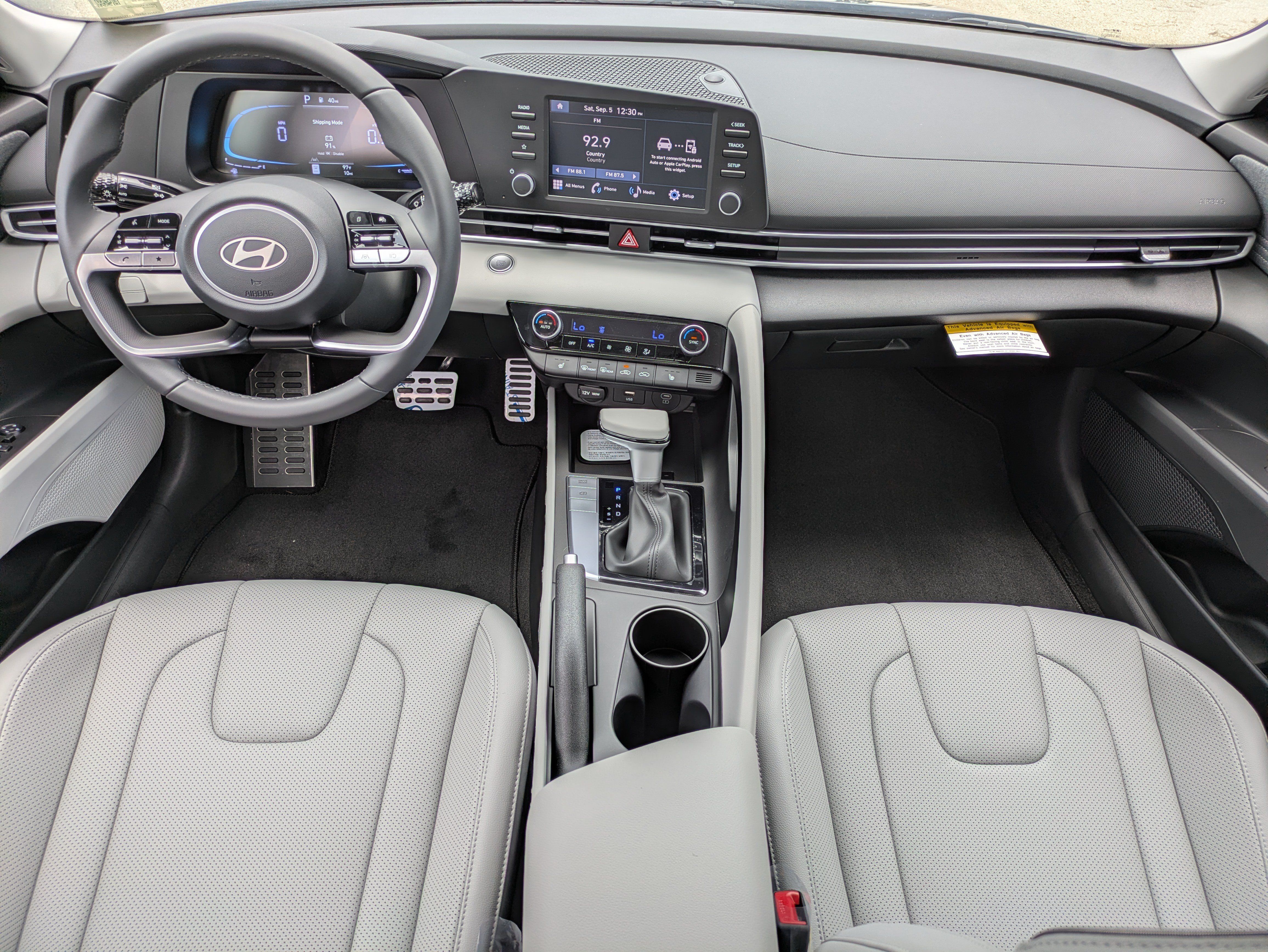 New 2026 Hyundai Elantra SEL Sport FWD image 13