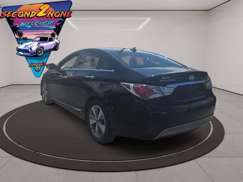 Used 2012 Hyundai Sonata Hybrid w/ Ultimate Pkg image 3