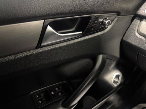 Used 2015 Volkswagen Passat 1.8T SE image 31