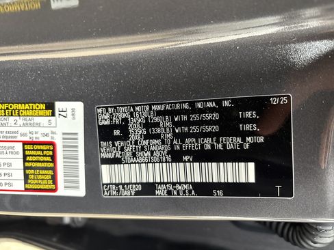 Used 2026 Lexus TX 350 AWD w/ Technology Package image 35