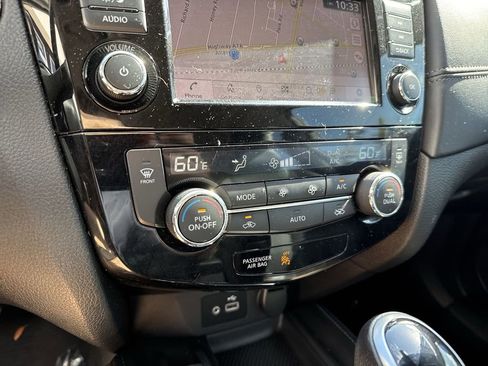 Used 2020 Nissan Rogue SL w/ Premium Package image 53