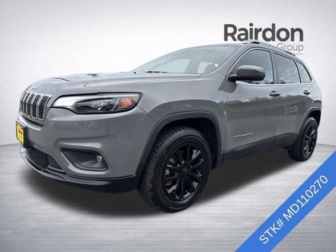 Used 2021 Jeep Cherokee Latitude Plus AWD/4WD image 3
