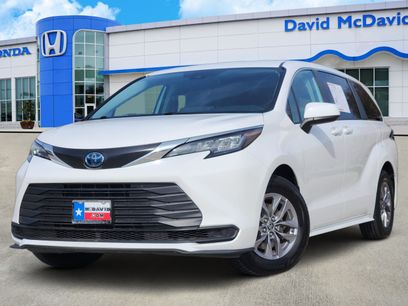 Used 2023 Toyota Sienna LE