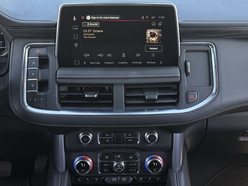 Used 2023 GMC Yukon XL SLT image 17