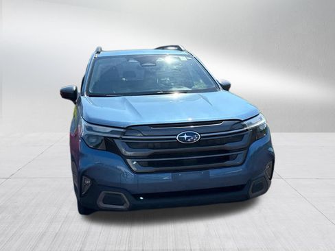 Used 2025 Subaru Forester Limited AWD/4WD image 7