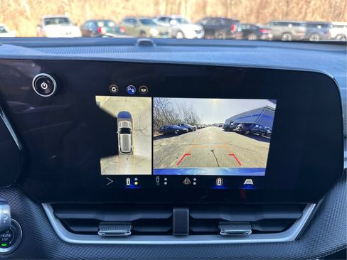 Used 2025 Chevrolet Equinox LT w/ Convenience Package II AWD/4WD image 15