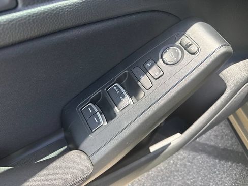 Certified 2025 Honda Civic Sport image 10