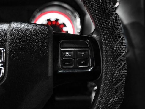 Used 2018 Dodge Grand Caravan SXT FWD image 15