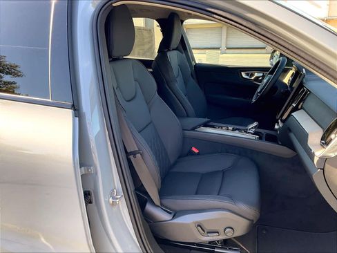 New 2026 Volvo XC60 B5 Core image 31