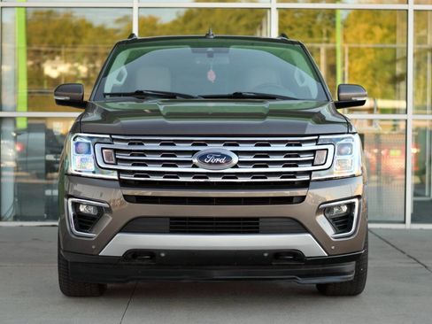 Used 2019 Ford Expedition Limited w/ Equipment Group 301A image 2