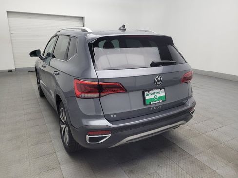Used 2022 Volkswagen Taos SE FWD image 5