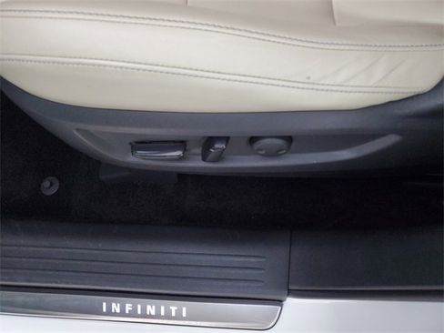 Used 2019 INFINITI QX50 Luxe w/ Navigation Package image 24