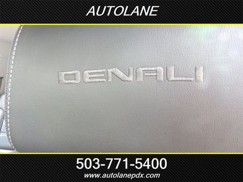 Used 2020 GMC Yukon XL Denali w/ Open Road Package image 10