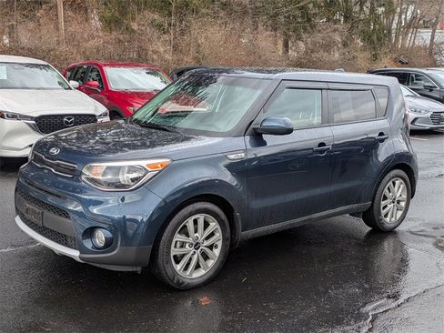 Used 2018 Kia Soul + image 5