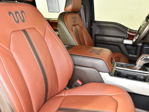 Used 2020 Ford F150 King Ranch w/ Equipment Group 601A Luxury AWD/4WD image 49