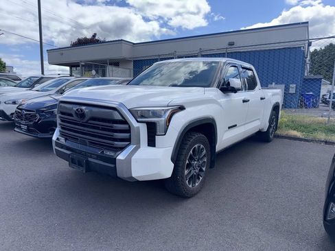 Used 2023 Toyota Tundra Limited AWD/4WD image 2