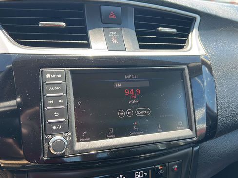 Used 2019 Nissan Sentra SV FWD image 5
