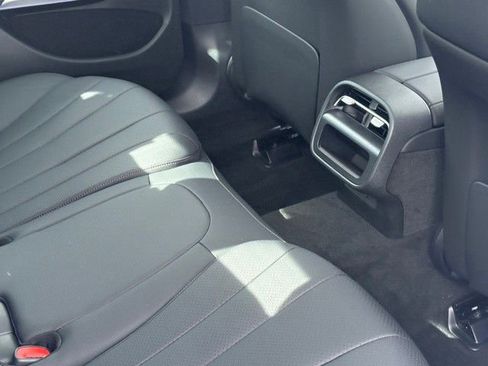 New 2026 Mercedes-Benz E 350 4MATIC Sedan image 25