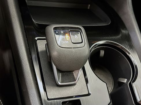 Used 2025 Nissan Rogue SV image 24