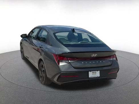 Used 2026 Hyundai Elantra Sport FWD image 11