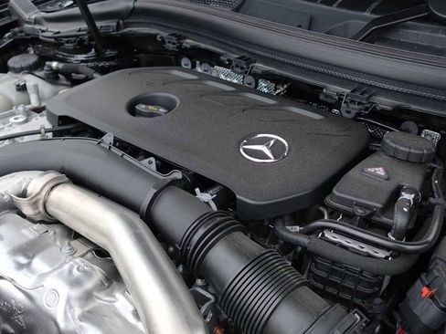 Used 2026 Mercedes-Benz GLA 250 4MATIC image 11