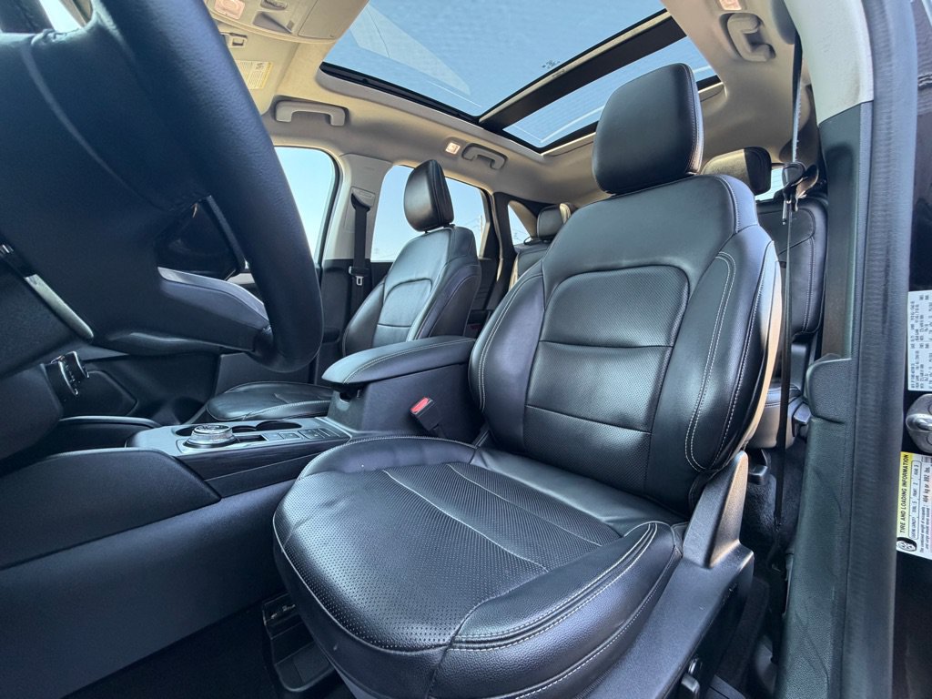 Used 2021 Ford Escape SEL FWD image 7