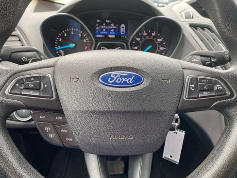 Used 2017 Ford Escape SE FWD image 24