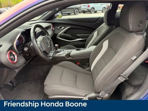 Used 2021 Chevrolet Camaro LT RWD image 15