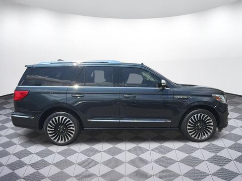 Used 2021 Lincoln Navigator Black Label w/ Cargo Convenience Package AWD/4WD image 8