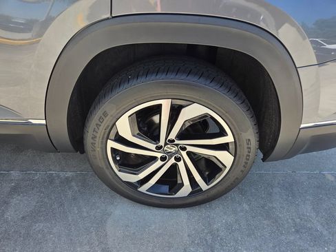 Used 2021 Volkswagen Atlas SEL Premium AWD/4WD image 27